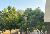 Cho thuê 3 tầng trong nhà 5 tầng mặt phố Trịnh Đình Cửu.(cầu thang riêng biệt.ko liên quan)